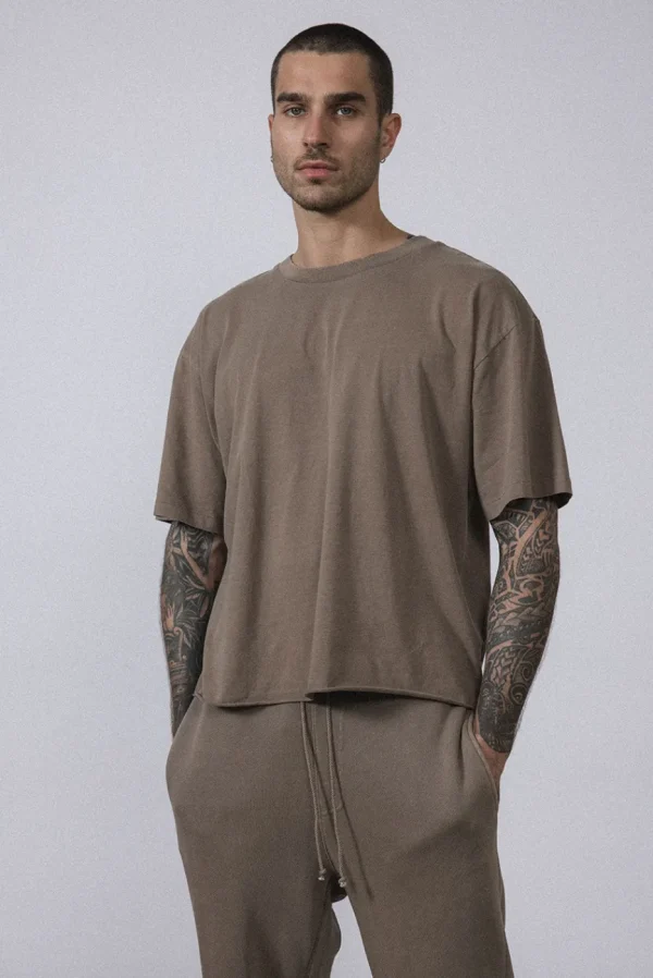 Elwood Clothing OVERSIZED CROP CORE TEE- Tees